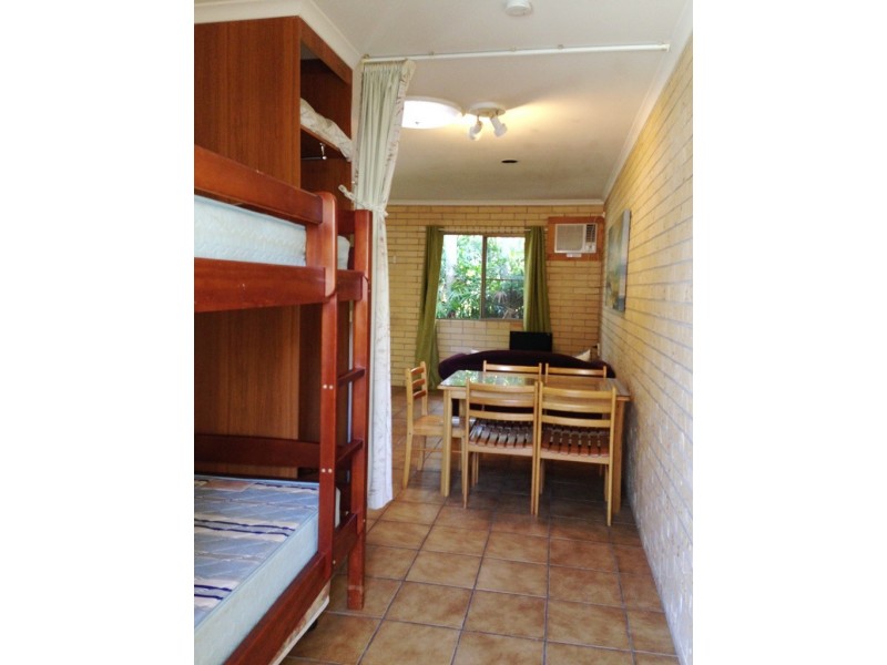 5/4 Symons Avenue, Bucasia QLD 4750