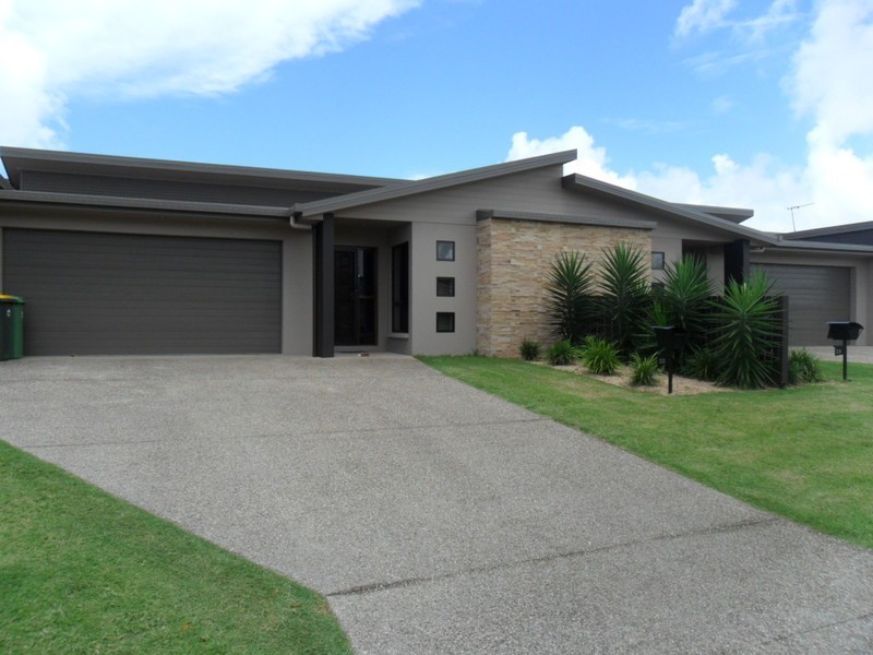 28 Slater Ave, Blacks Beach QLD 4740