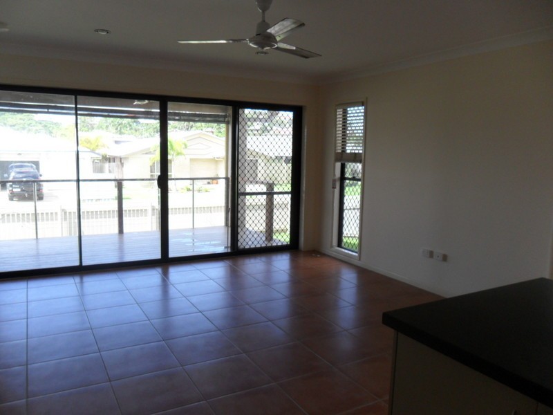 28 Slater Ave, Blacks Beach QLD 4740