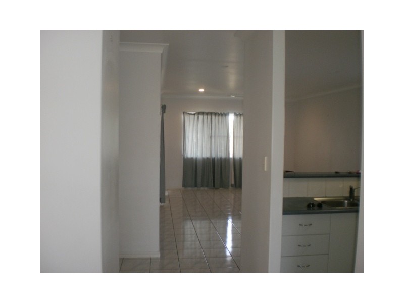 32 Streeter Avenue, West Mackay QLD 4740