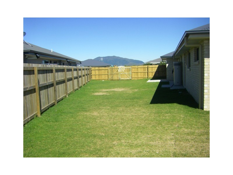 8 Amelia, Mirani QLD 4754