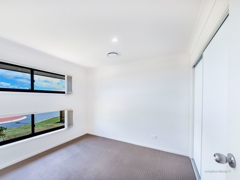 11 Yatay Street, Rural View QLD 4740