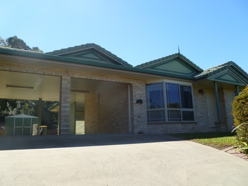 8 McLaughlin Drive, Eimeo QLD 4740