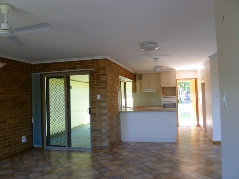 8 McLaughlin Drive, Eimeo QLD 4740