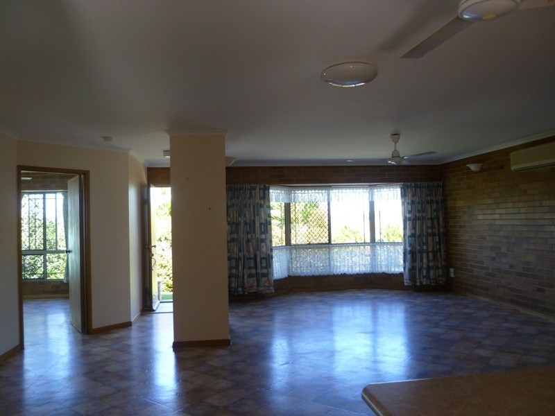 8 McLaughlin Drive, Eimeo QLD 4740