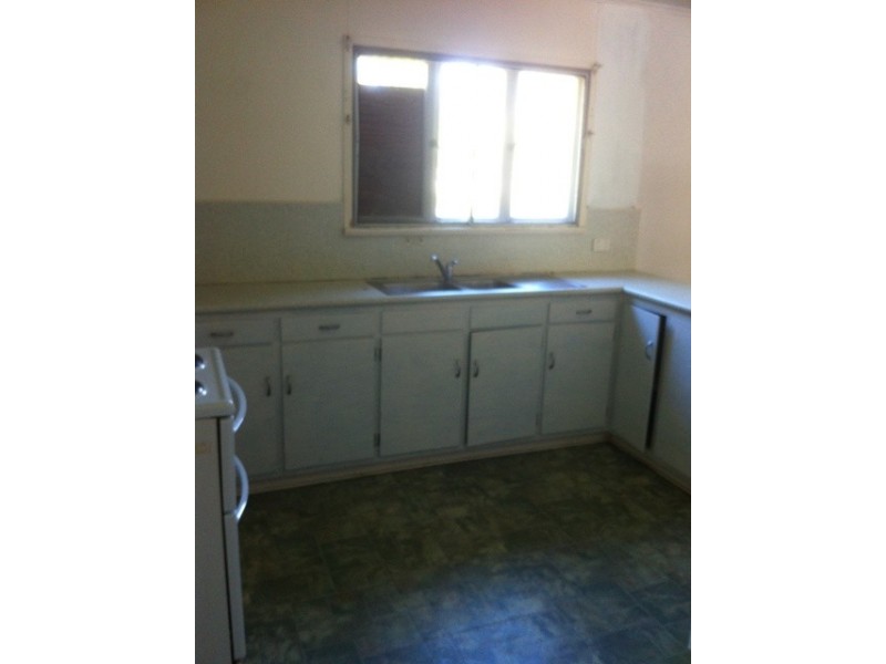 31 Finch Street, Slade Point QLD 4740