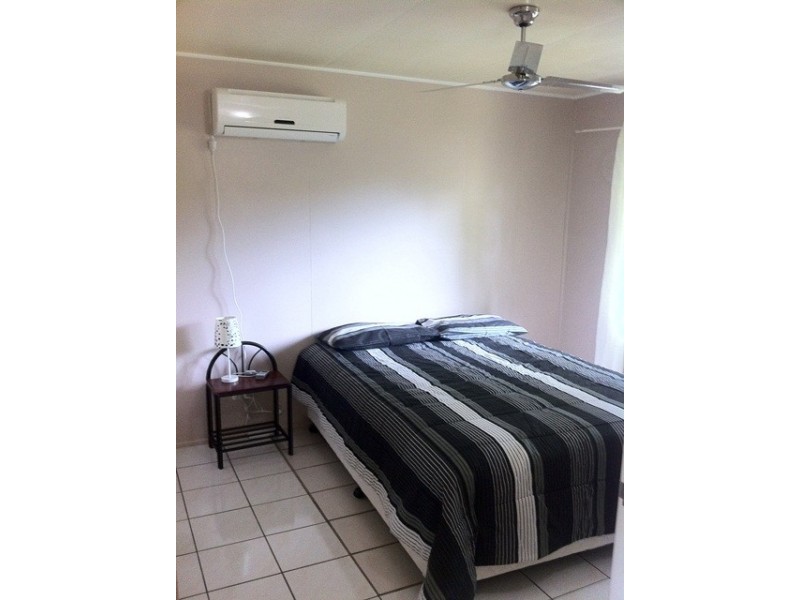 1/6 Skylark Street, Slade Point QLD 4740