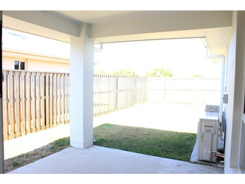 53 Newport Pde, Blacks Beach QLD 4740