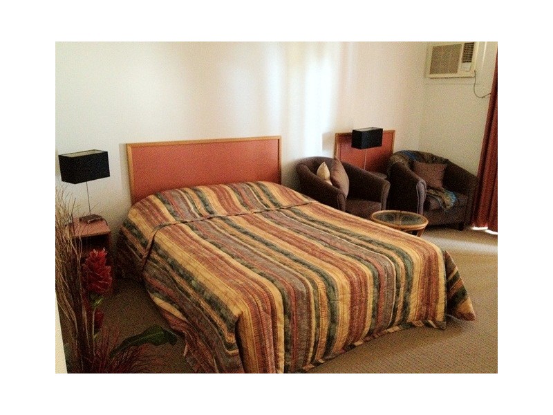 220/8 Beach Road, Dolphin Heads QLD 4740