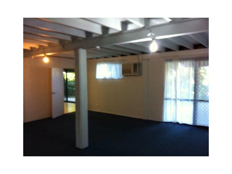 11 Alexander Crt, Rural View QLD 4740