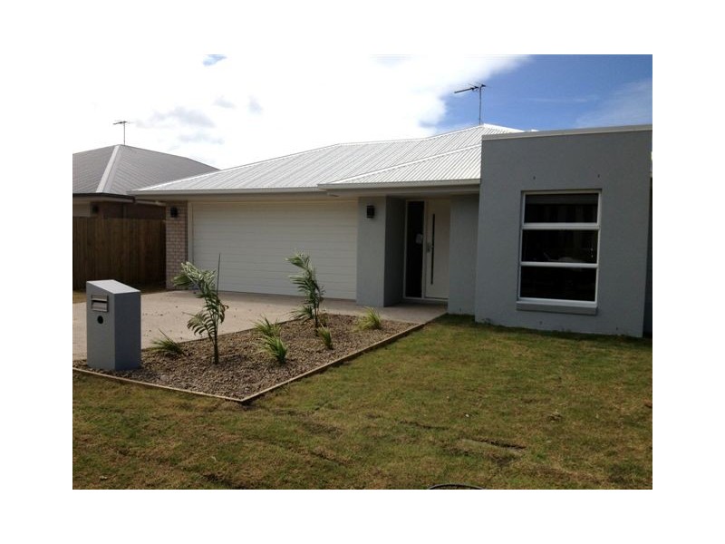 9 Lyam Place, Eimeo QLD 4740