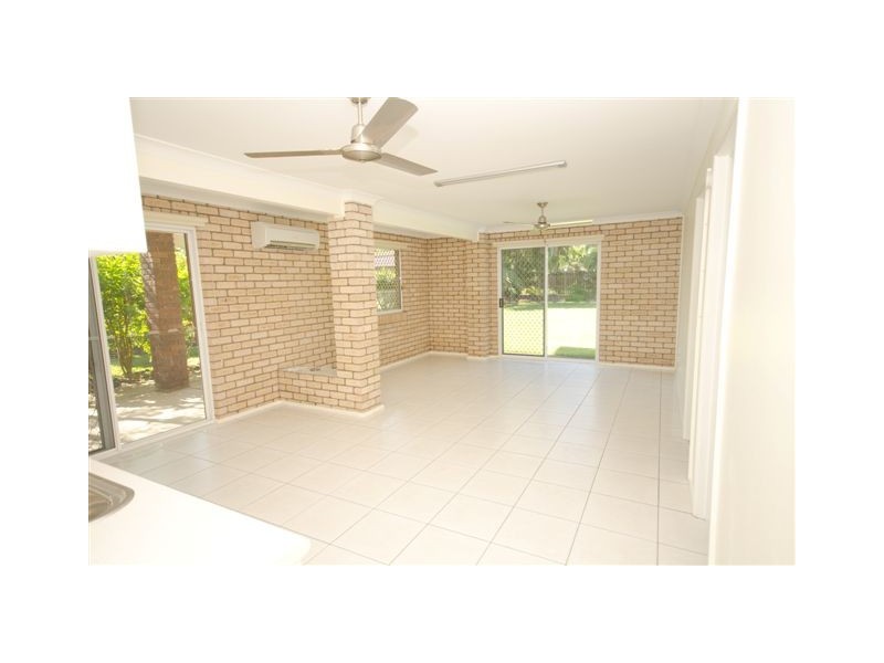 17 Raymond Crocker Avenue, North Mackay QLD 4740