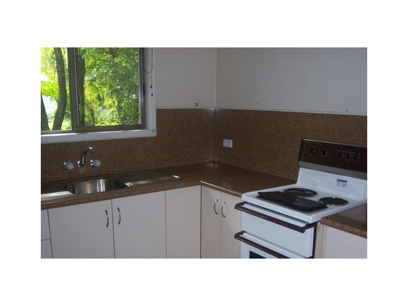 2/18 Eaglemount Road, Andergrove QLD 4740