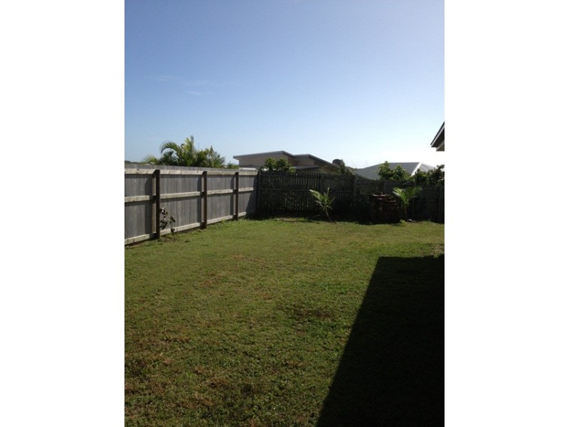 23  Crestview Crescent, Bucasia QLD 4750