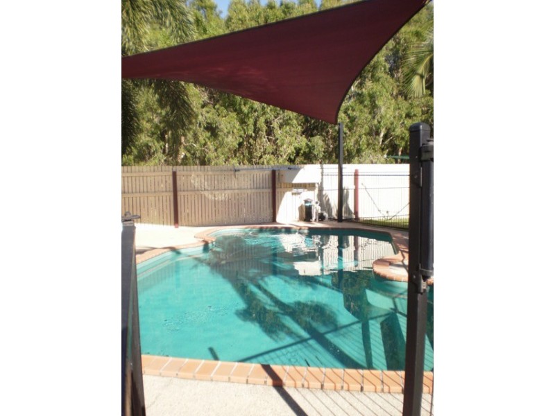 39 Michelle Crescent, Bucasia QLD 4750