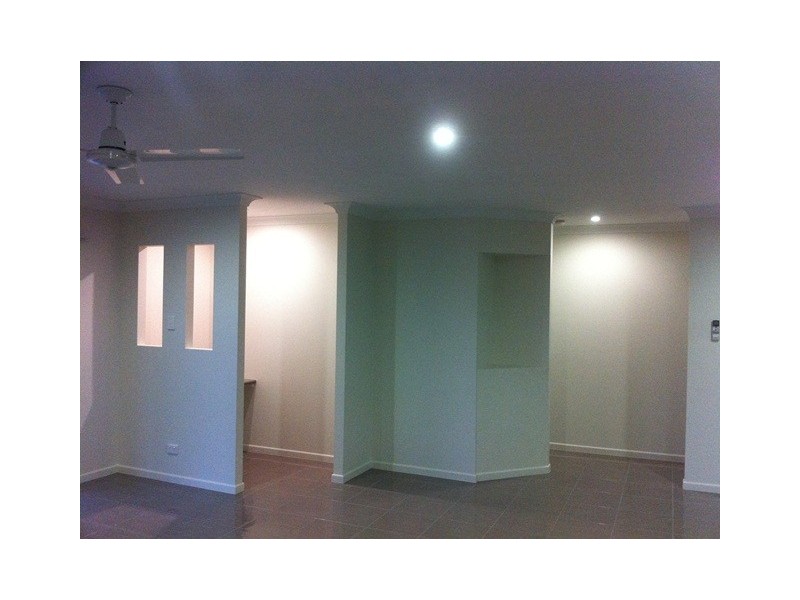 2 Salisbury Place, Ooralea QLD 4740