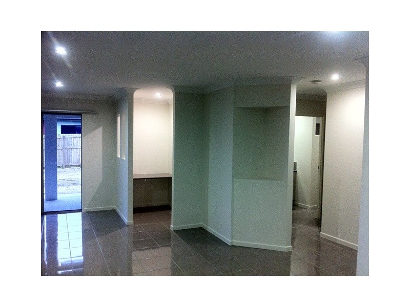 2 Salisbury Place, Ooralea QLD 4740