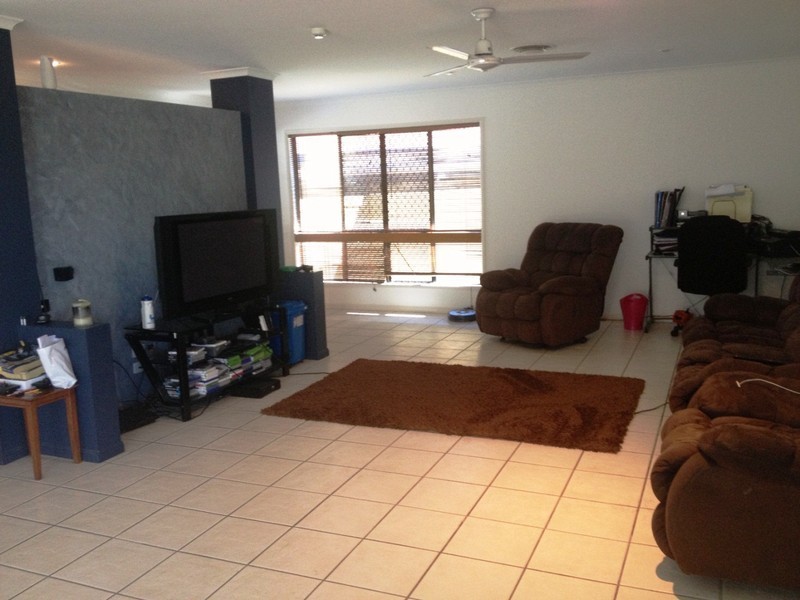4 Kensington Court, Glenella QLD 4740