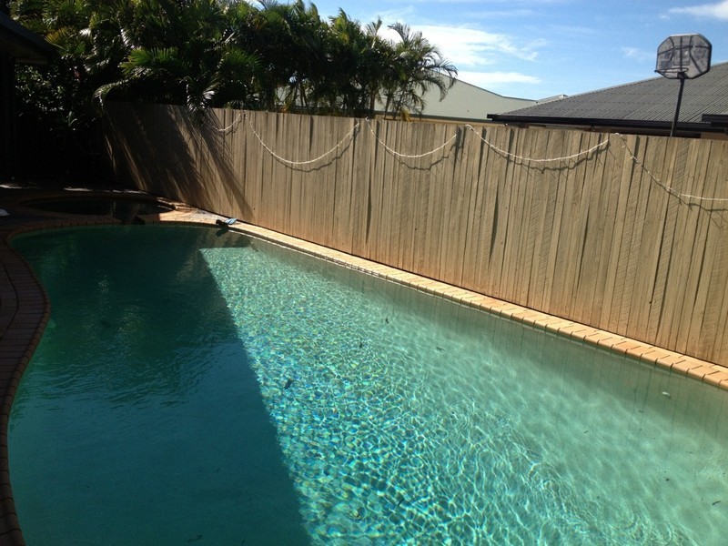4 Kensington Court, Glenella QLD 4740