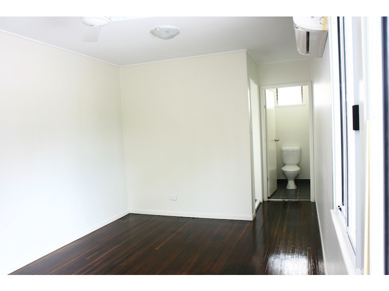 9 Symons Street, South Mackay QLD 4740