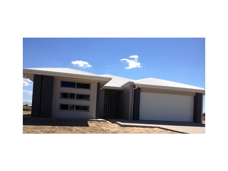19 Makybe Diva Drive, Ooralea QLD 4740