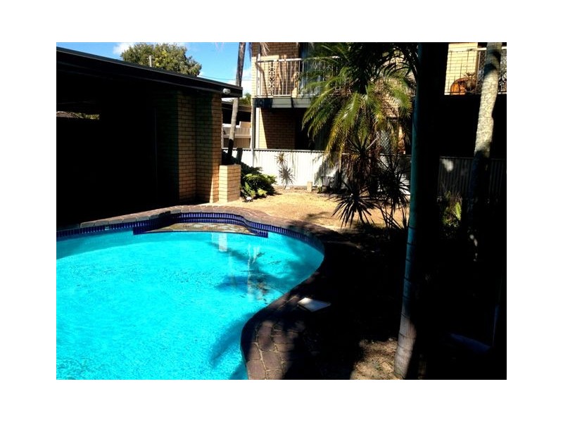 8/16  Creal Street, East Mackay QLD 4740