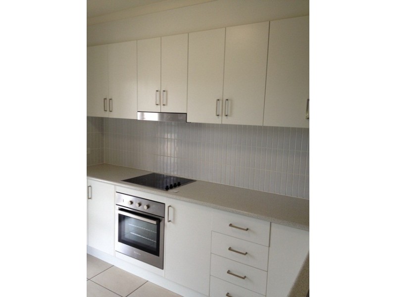 4/7 Bilgola Place, Blacks Beach QLD 4740