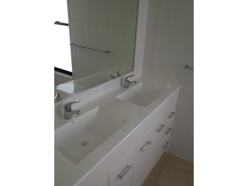 4/7 Bilgola Place, Blacks Beach QLD 4740