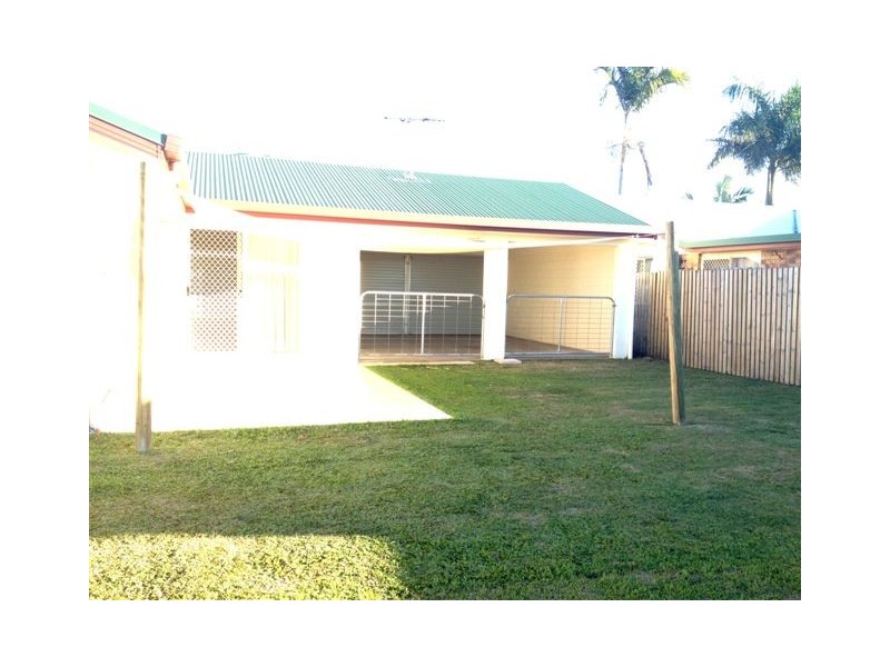 10 Glamis Court, Beaconsfield QLD 4740
