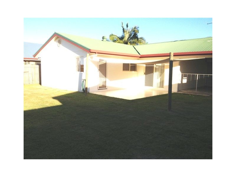 10 Glamis Court, Beaconsfield QLD 4740