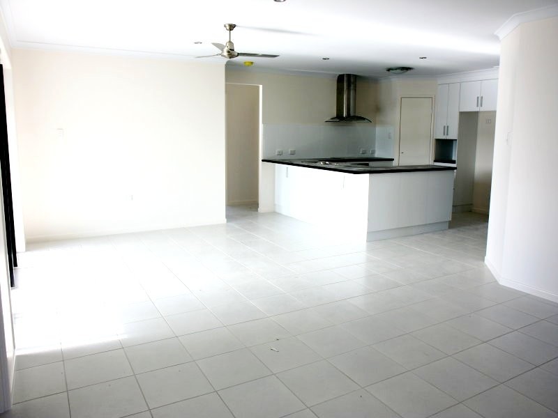 25 O’Neill Place, Marian QLD 4753