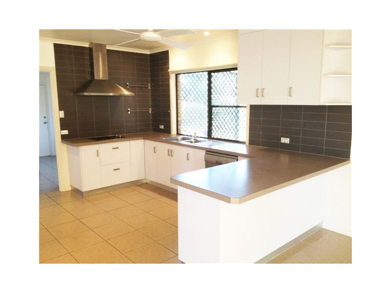 5 Cowley Court, Mount Pleasant QLD 4740