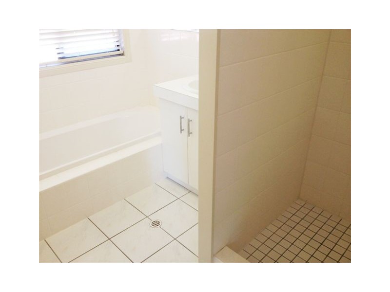 5 Cowley Court, Mount Pleasant QLD 4740