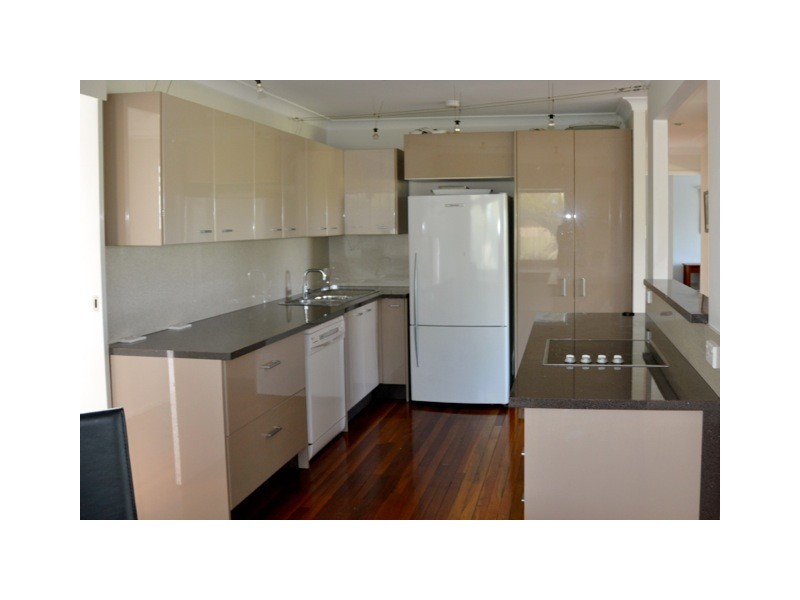 235 Bridge Road, West Mackay QLD 4740