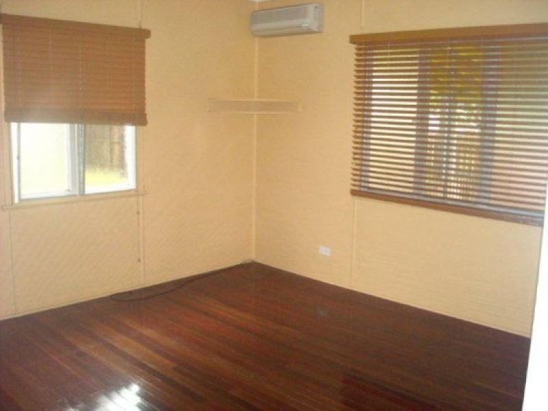 67 Scott Street, South Mackay QLD 4740