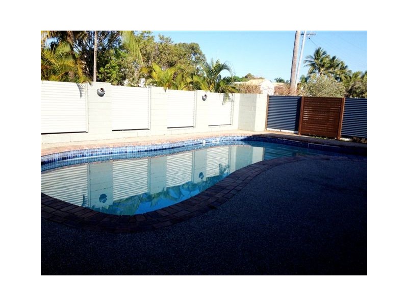 18 Pacific Drive, Blacks Beach QLD 4740