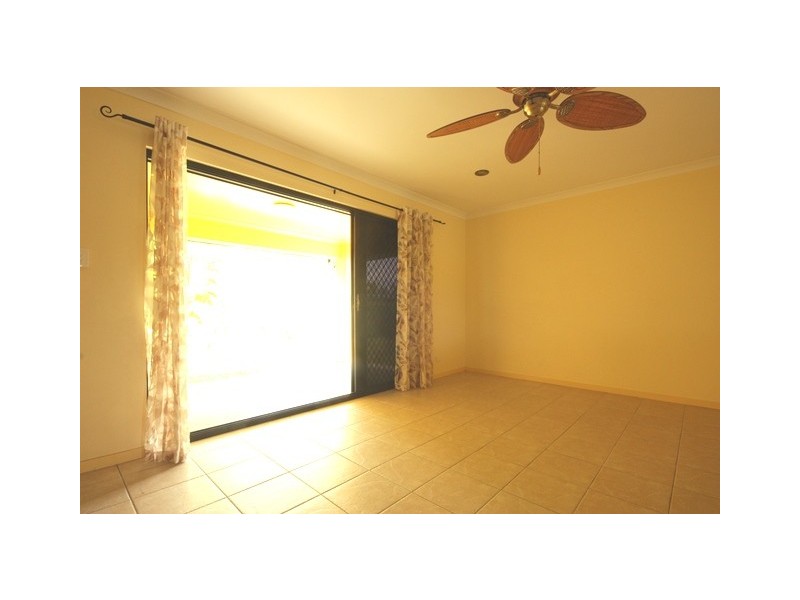 17 Jasmine Drive, Blacks Beach QLD 4740