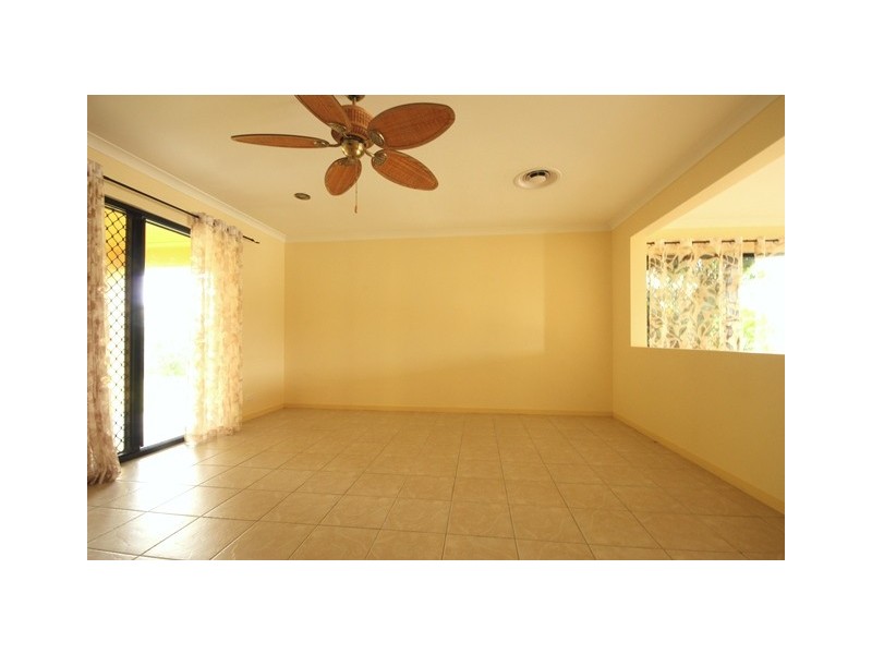 17 Jasmine Drive, Blacks Beach QLD 4740
