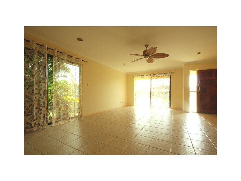 17 Jasmine Drive, Blacks Beach QLD 4740