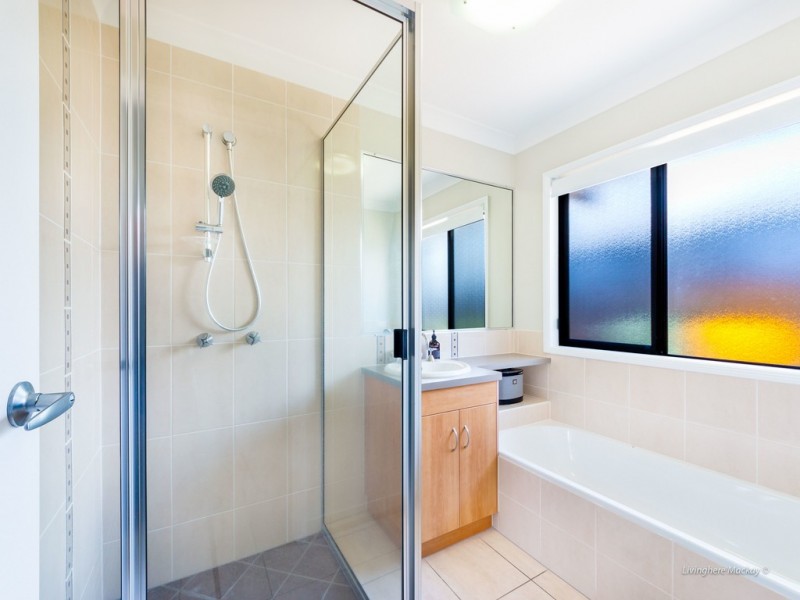 42 Corella Way, Blacks Beach QLD 4740