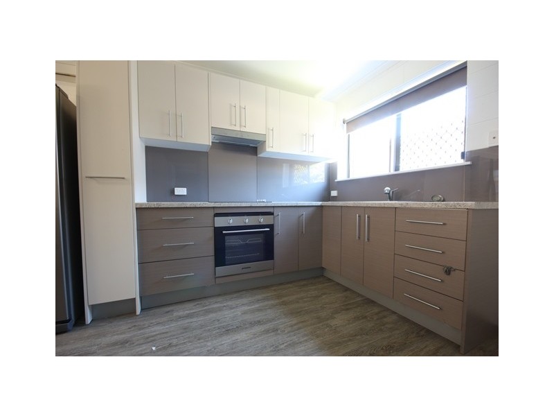 1/10 East Gordon Street, East Mackay QLD 4740