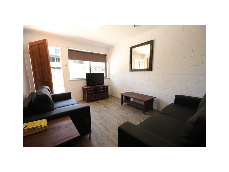 1/10 East Gordon Street, East Mackay QLD 4740