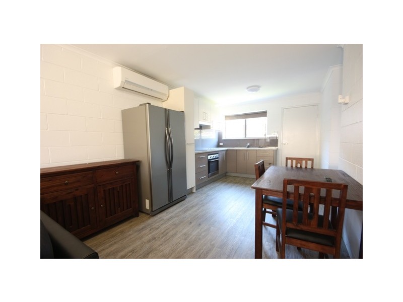 1/10 East Gordon Street, East Mackay QLD 4740