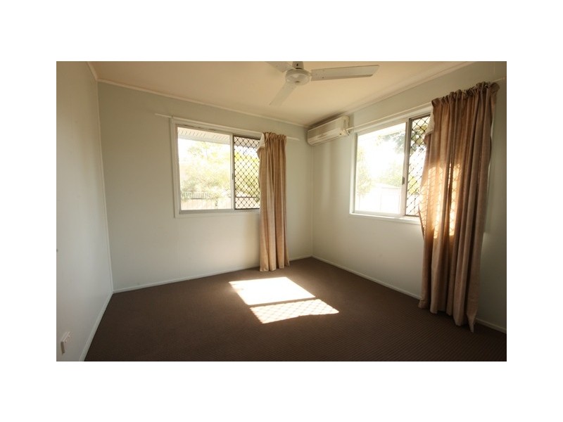 10 Menzies Street, Dysart QLD 4745