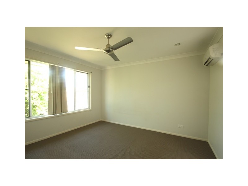 24 Whitehaven Drive, Blacks Beach QLD 4740