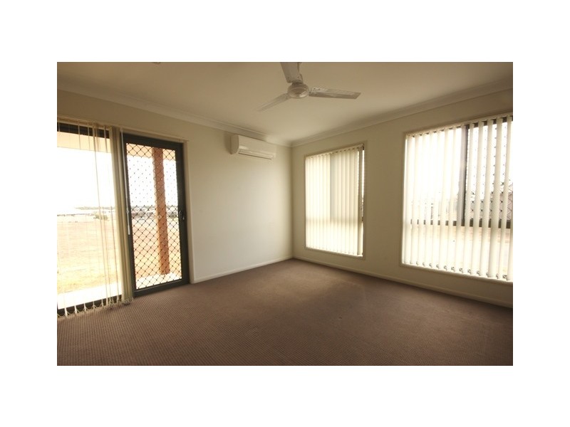 25 Hannay Street, Moranbah QLD 4744
