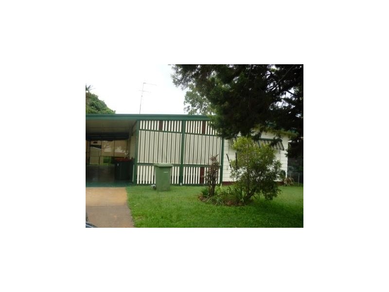 19 Flight Drive, Moranbah QLD 4744