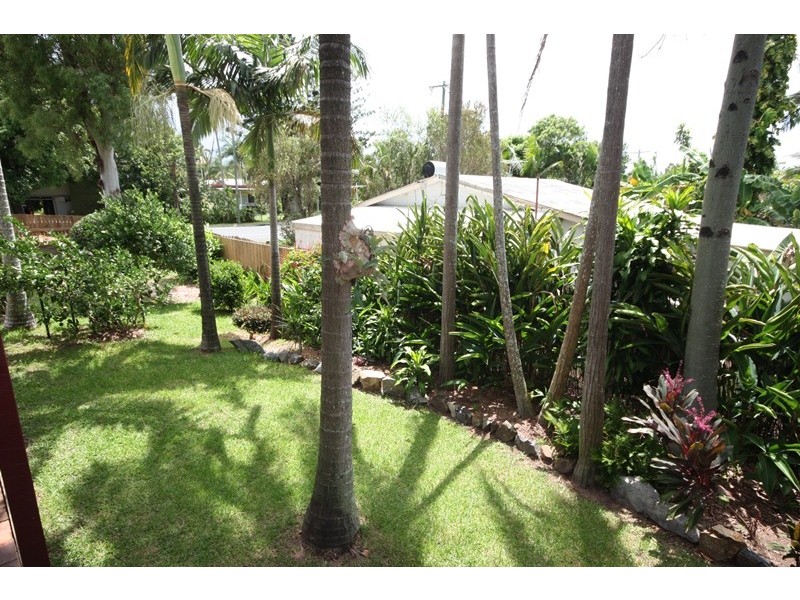 37 Downie Avenue, Bucasia QLD 4750