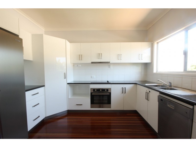 11 Rosewall Street, Moranbah QLD 4744