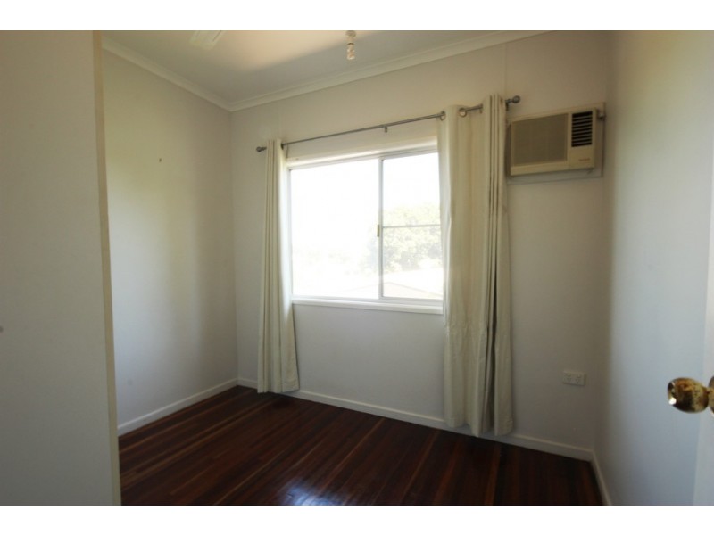 11 Rosewall Street, Moranbah QLD 4744